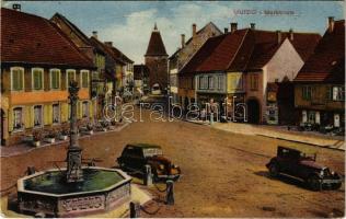 1943 Mutzig, Marktplatz / marketplace, automobiles, shops, city gate (crease)