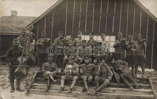 Military orchestra (fl)