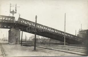 Destroyed bridge (fl)