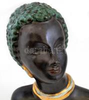 Art deco női félakt szobor, mázas kerámia, jelzés nélkül, alján hiányos címkével és számmal (formasz...