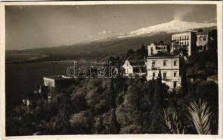 Taormina, Villa S. Pietro e Bristol / villa, hotel. Fotografia Artistica F. Galifi Crupi