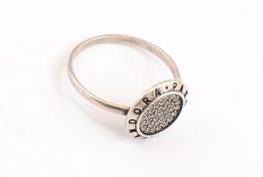 Ezüst(Ag) gyűrű, Pandora jelzéssel, méret: 58, bruttó: 2,43 g