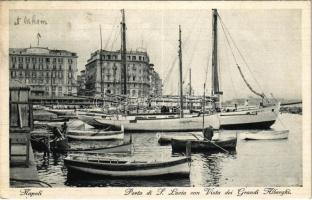 1932 Napoli, Naples; Porto di S. Lucia con Vista dei Grandi Alberghi / port, hotel, sailing vessels, fishing boats (EK)