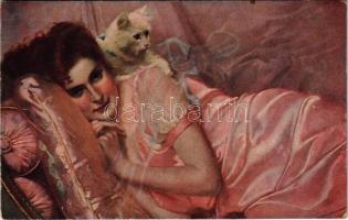 Zwei Verräterinnen / Lady art postcard with cat. Salon J. P. P. 2120. s: V. Corcos (EK)