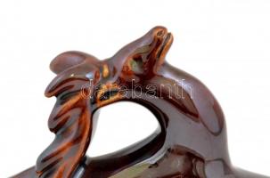 Zsolnay ugró szarvas, kézzel festett, jelzett, lepattanásokkal, 17,5x17 cm