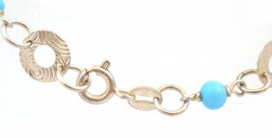 Ezüst(Ag) karkötő, kék gyöngyökkel, jelzett, h: 18 cm, bruttó: 4 g