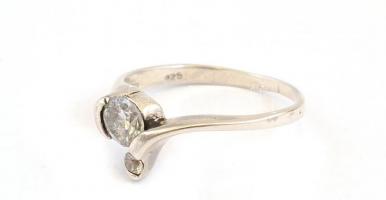 Ezüst(Ag) kétköves gyűrű, jelzett, méret: 54, bruttó: 2,27 g