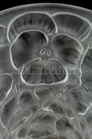 R. Lalique jelzéssel: Virágmintás üveg váza, formába öntött, m: 15 cm