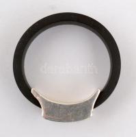 Gumi gyűrű, ezüst(Ag) szerelékkel, méret: 60