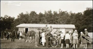cca 1940-1950 Balatonon, főleg Balatonlellén készült 14 db fotónegatív, 7×12 cm