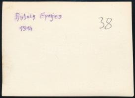 1914 Katonai műhely Eperjesen (Felvidék), hátoldalon feliratozott fotó, 8×11 cm