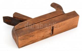 Régi fa gyalu, "Richter extra 45" jelzéssel a fém részén, enyhén kopottas, rozsdás állapot...