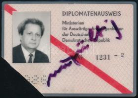 1986 NDK-s fényképes diplomata igazolvány magyar személy részére
