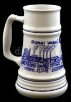 Alföldi porcelán korsó, matricás, jelzett, enyhén kopottas állapotban, m: 16,5 cm