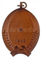 1950. "Magyar Munka Érdemérem" kitüntetés, hátlapján "1949" évszámmal, mellszala...