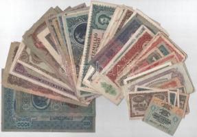 Vegyes: 63 db-os, többségében magyar papírpénz (1902-1946) tétel, benne még néhány olasz, román, oro...