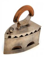 Régi szenes vasaló, 22×20×10 cm