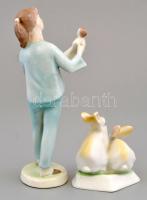 Hollóházi porcelán nyuszipár és babázó kislány, kézzel festett, jelzett, kis kopásnyomokkal, m: 16,5...