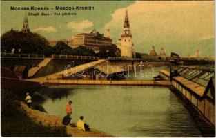 Moscow, Moskau, Moscou; Maison au style russe / Vue generale, Kremlin. Knackstedt & Näther 1060.