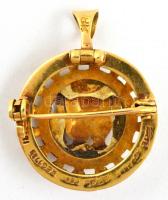 Arany (Au) 18K medál és bross egyben, jelzett, d: 2,5 cm, nettó: 7,6 g