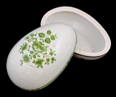 Hollóházi porcelán tojás. Kézzel festett, jelzett, hibátlan. 15x11 cm