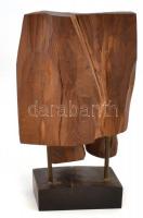 VS 83 jelzéssel: Alakok. Fa, fém. Jelzett. 17,5 cm