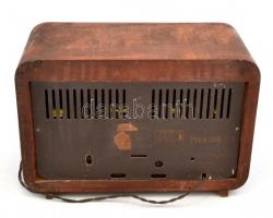 cca 1960 Vadásztölténygyár R 035 / F/ B elektroncsöves rádió. Nem kipróbált. 43x30 cm