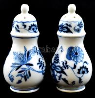 Blue Danube kék hagymamintás porcelán só- és borsszóró, levonóképes, jelzett, hibátlan, m: 12,5 cm