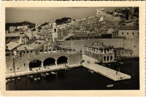 Dubrovnik, Ragusa; Stara gradska luka / old town port, boats (EB)