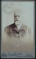 1907 Spindler Emil, Magyar királyi államvasutak felügyelő, vasutas fényképes igazolvány, fotó Friedrich Erben, Graz műterméből
