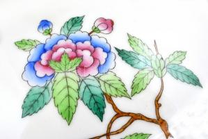 Herendi Viktória leveses tál. Kézzel festett, jelzett, Restaurált, sérült