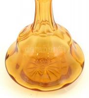 Sárga üveg kiöntő dugóval, jelzés nélkül, hibátlan, m: 25 cm