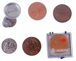 8db-os vallási emlékérem tétel, közte Kiss György (1943-2016) 1991. "II. János Pál pápa látogat...