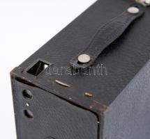 cca 1920 Kodak Eastman Brownie No. 2A Model C (Kanada) boksz fényképezőgép, hiányos szerkezettel, er...