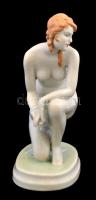 Zsolnay Zsuzsanna (térdelő női akt), kézzel festett, jelzett, hibátlan, m: 22,5 cm