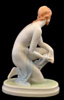 Zsolnay Zsuzsanna (térdelő női akt), kézzel festett, jelzett, hibátlan, m: 22,5 cm