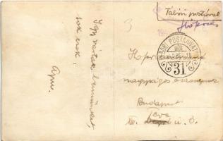 1940 Gyergyószentmiklós, Gheorgheni; a város várja a honvédeket bevonuláskor, országzászló / the tow...