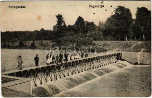1914 Beregszász, Beregovo, Berehove; Duzzasztó. MÁV levelezőlapárusítás 3580. / dam (fl)