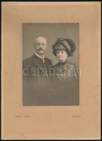 cca 1920 Kecskemét, 2 db jelzett vintage fotó a Merkadó fényképész műteremből, 13,5x8,5 cm és 24,5x1...