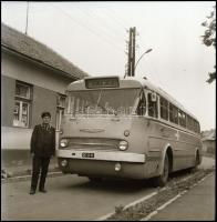 cca 1960 Autóbuszok tétele, 6 db vintage NEGATÍV Demeter Sándor szentesi fényképész hagyatékából, 6x6 cm