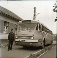 cca 1960 Autóbuszok tétele, 6 db vintage NEGATÍV Demeter Sándor szentesi fényképész hagyatékából, 6x6 cm
