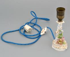Dresden jelzéssel: Porcelán lámpa. Kézzel festett, jelzett, lepattanásokkal, búra nélkül. 23 cm