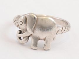 Ezüst(Ag) elefántos gyűrű, jelzett, méret: 58, nettó: 3,4 g