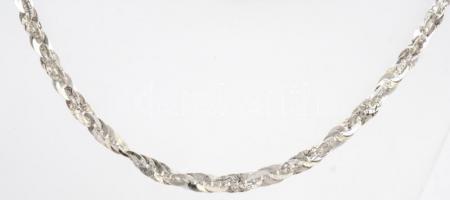 Ezüst(Ag) fantáziaszemes nyaklánc, jelzett, h: 42 cm, nettó: 7,1 g
