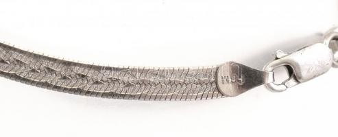Ezüst(Ag) lapos, kígyómintás karkötő, jelzett, h: 19,5 cm, nettó: 4,1 g