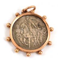 Arany (Au) 14K függő, ezüst (Ag) Ferenc József 1 koronás éremmel, d: 2,4 cm, bruttó: 7 g