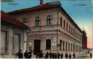 1916 Érsekújvár, Nové Zámky; M. kir. postaépület, zsinagóga. Vasúti levelezőlapárusítás 14. sz. 1915 / post office, synagogue (r)