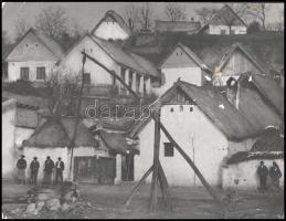 Angelo (1894-1974): Hungarian village, pecséttel jelzett, feliratozva, felületén sérüléssel, sarkain törésnyom, 30×40 cm