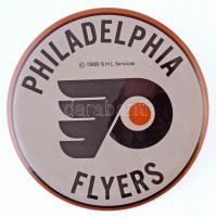 Amerikai Egyesült Államok 1969. Philadephia Flyers fém jelvény (87mm) T:2 USA 1969. Philadephia Flyers metal badge (87mm) C:XF