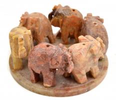 Hat zsírkő elefánt egymás után, körben. Kétszer. d: 7 cm